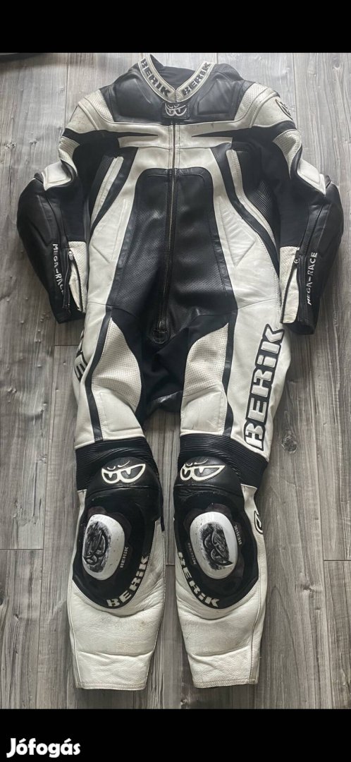 Berik Mega-Race motoros bőrruha