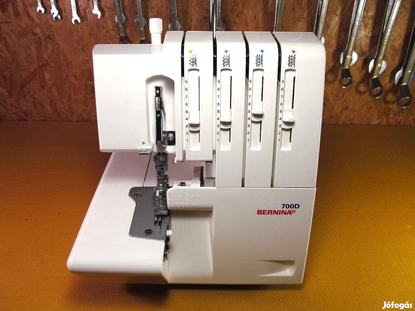 Bernina 700.D overlock, interlock varrógép garanciával (elkelt)