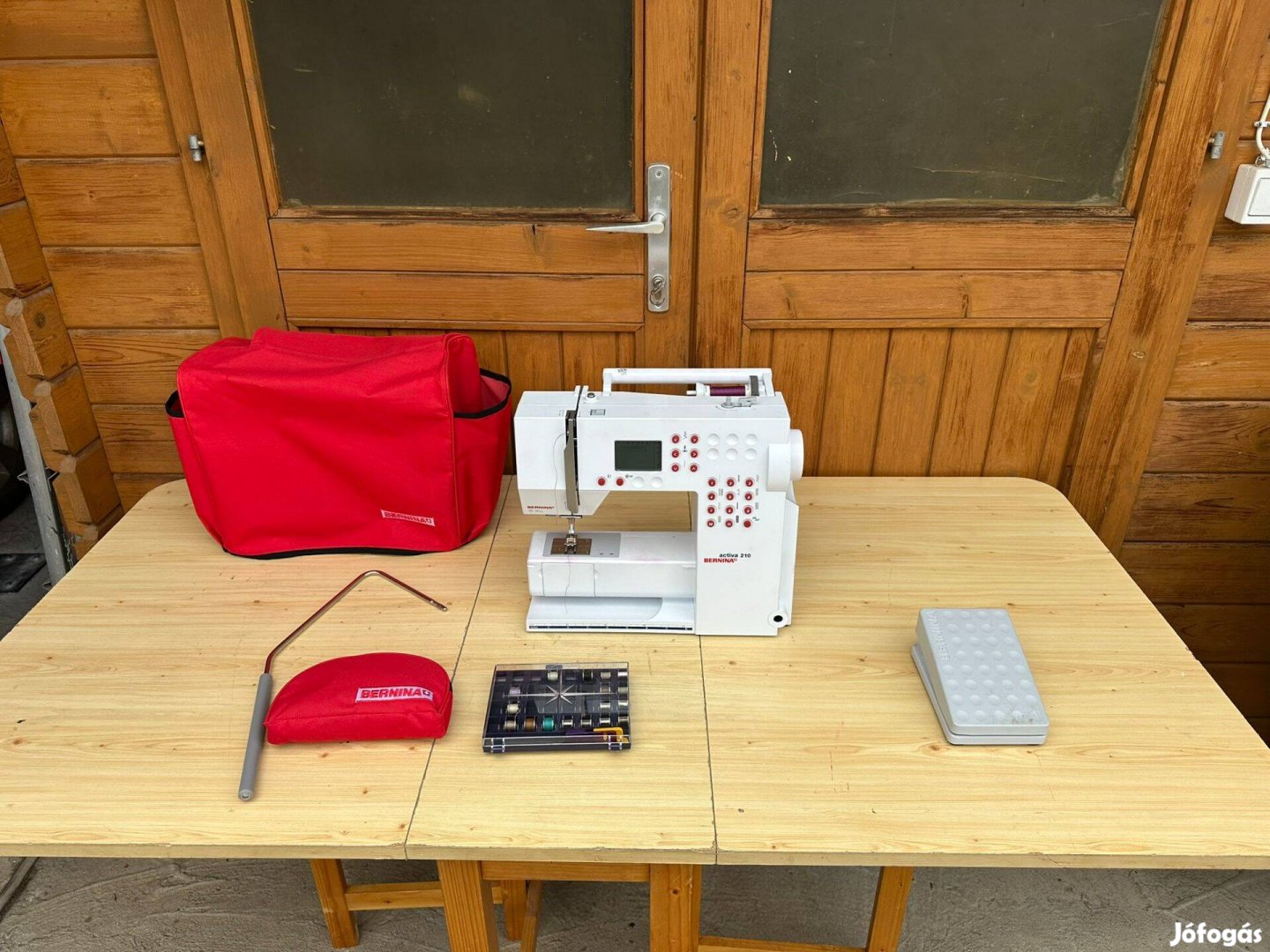 Bernina activa 210 varrógép