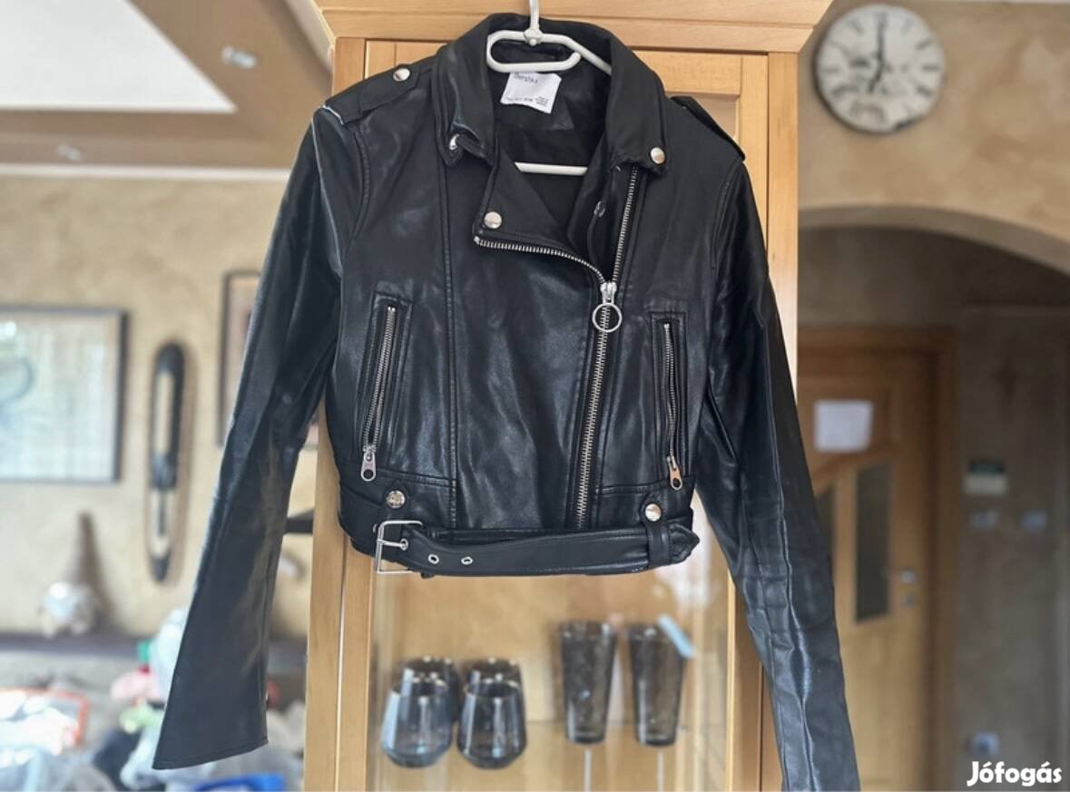Bershka fekete műbőr kabát s, szinte új 