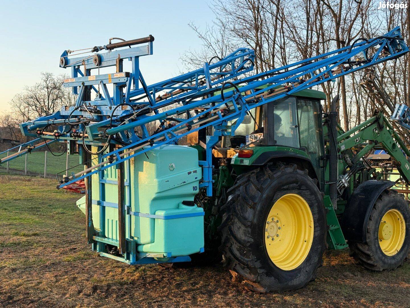 Berthoud 1000/21 vegyszerező, szántóföldi permetező