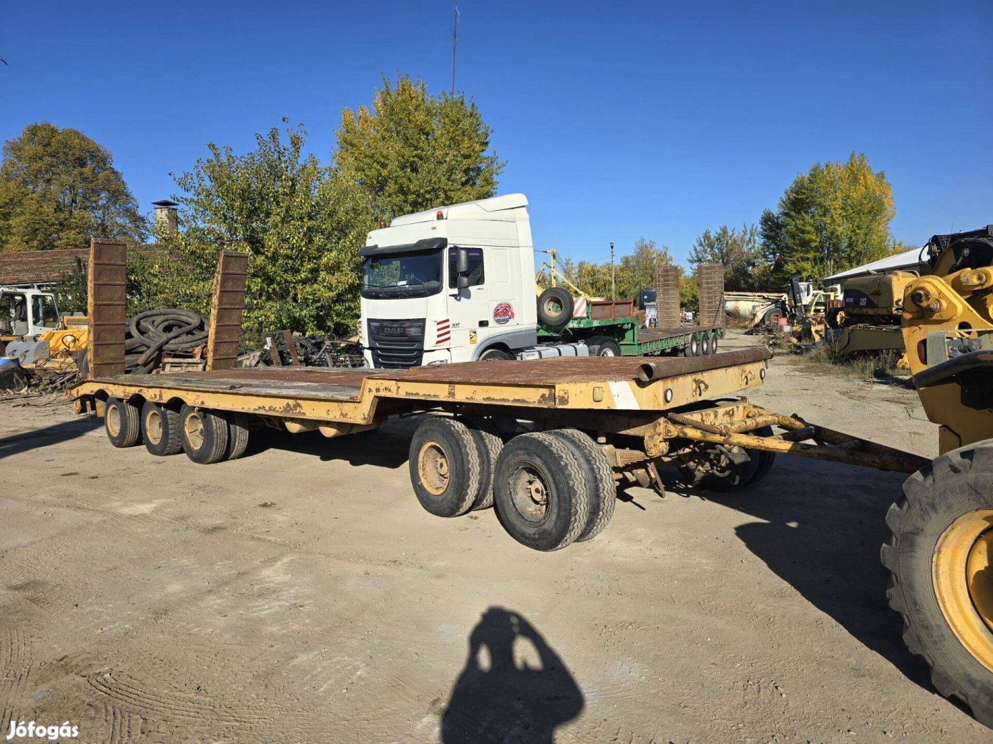 Bertoja 3 tengelyes tréler