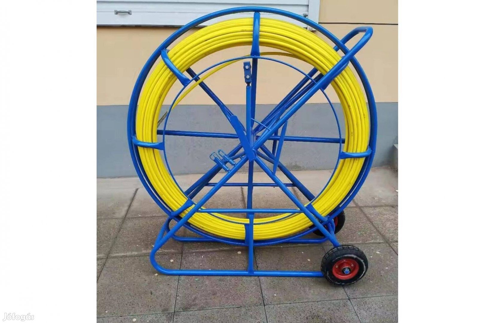 Berudaló, behúzó szál kerekes kerettel, üvegszálas 11 mm, 200 m, új