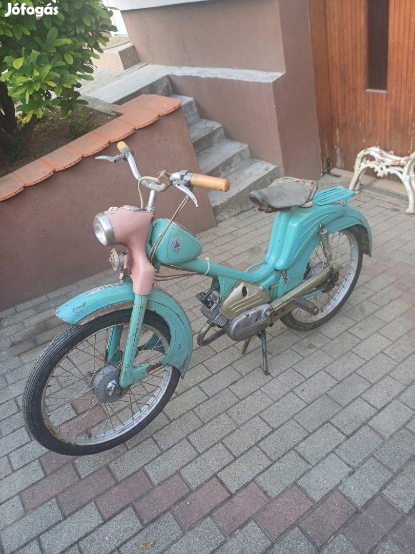 Berva moped alkatrésznek.