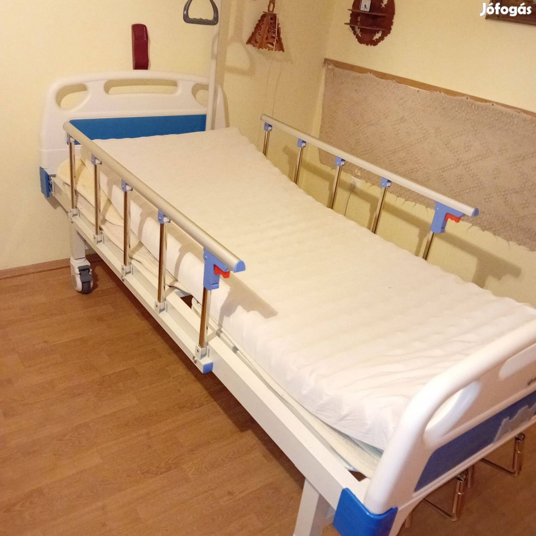 Betegágy Eladó Unizdrav gördíthető mechanikus pozicionáló