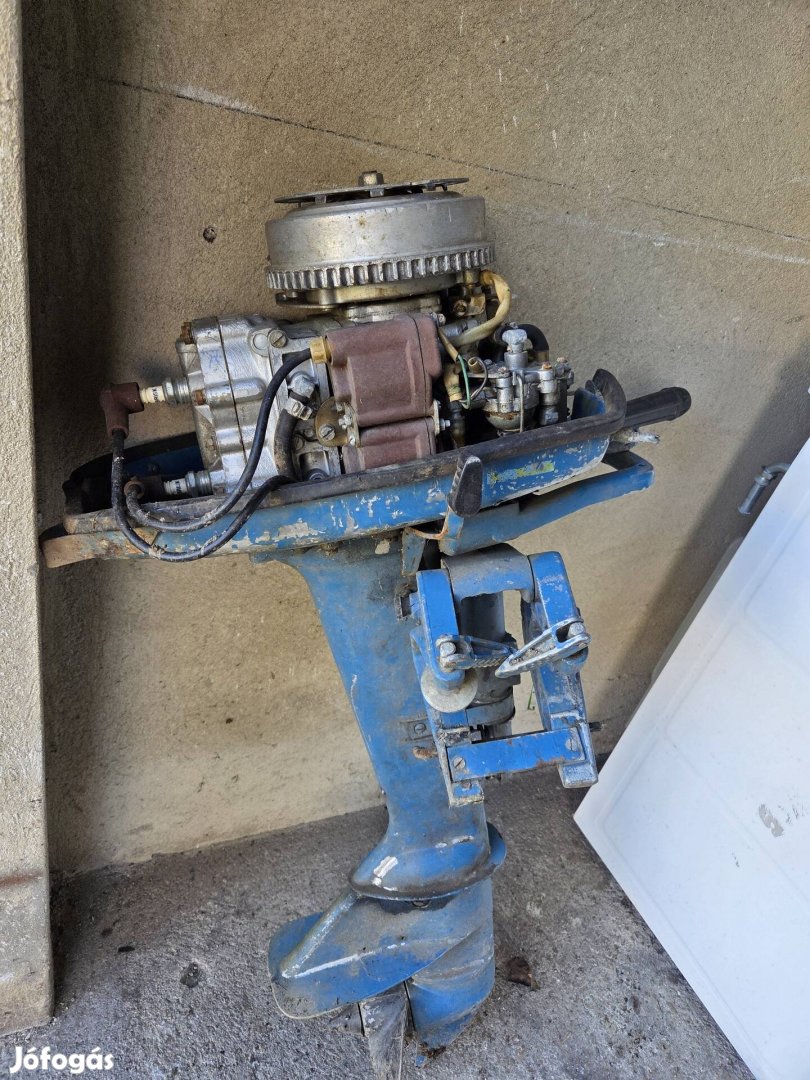 Betepok 129 csónakmotor eladó
