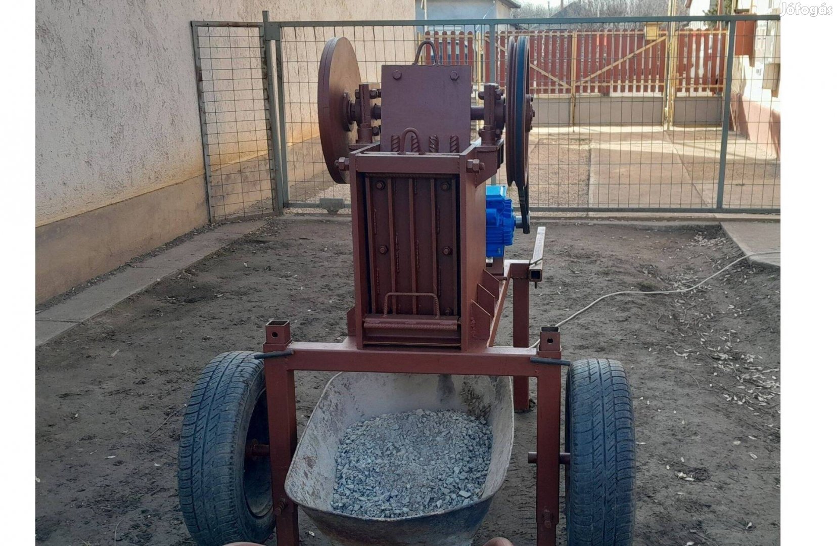 Betondaráló pofás törő kőtörő betontörő betondaráló