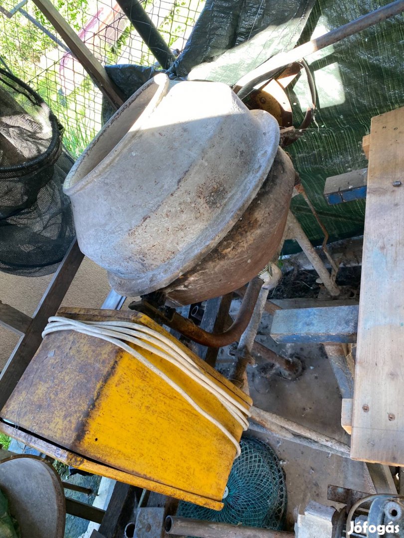 Betonkeverő 130 liter