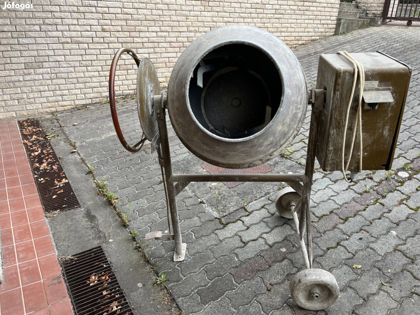 Betonkeverő jó állapotban