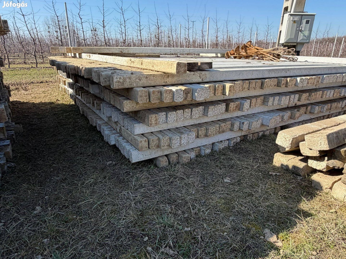 Betonoszlopok, támrendszeroszlopok