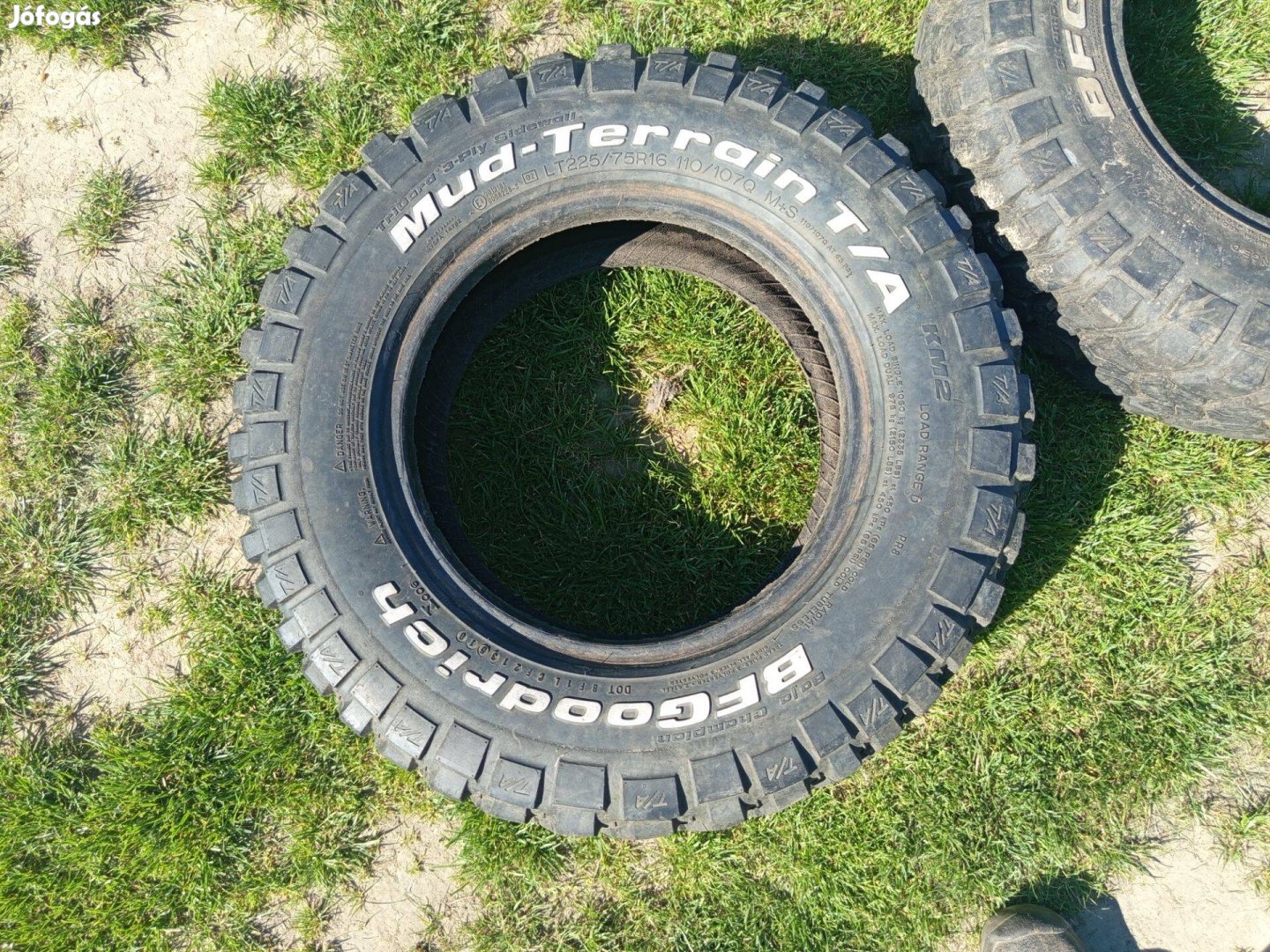 Bf goodrich mud terrain r16 225/75