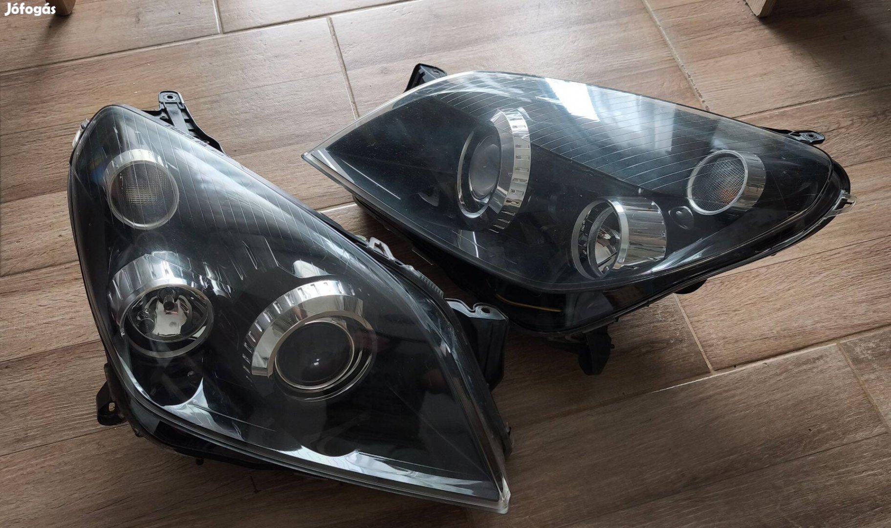 Bi-xenon fényszórók