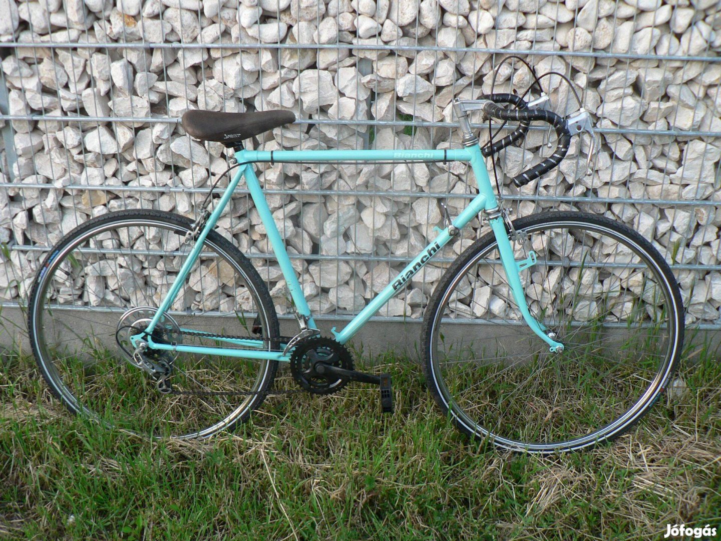 Bianchi matricázott versenykerékpár