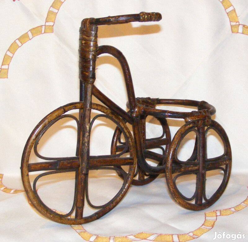 Bicikli dekoráció, virágtartó, játékbaba kiegészítő