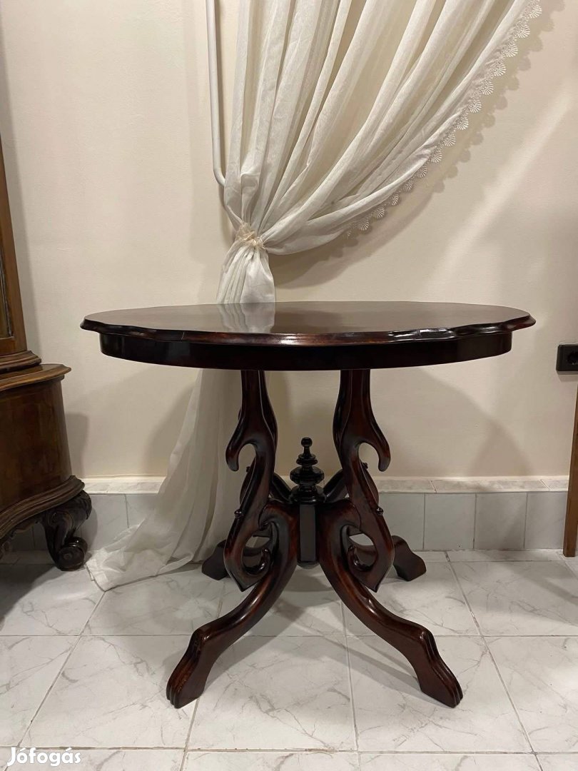 Biedermeier ovális szalonasztal