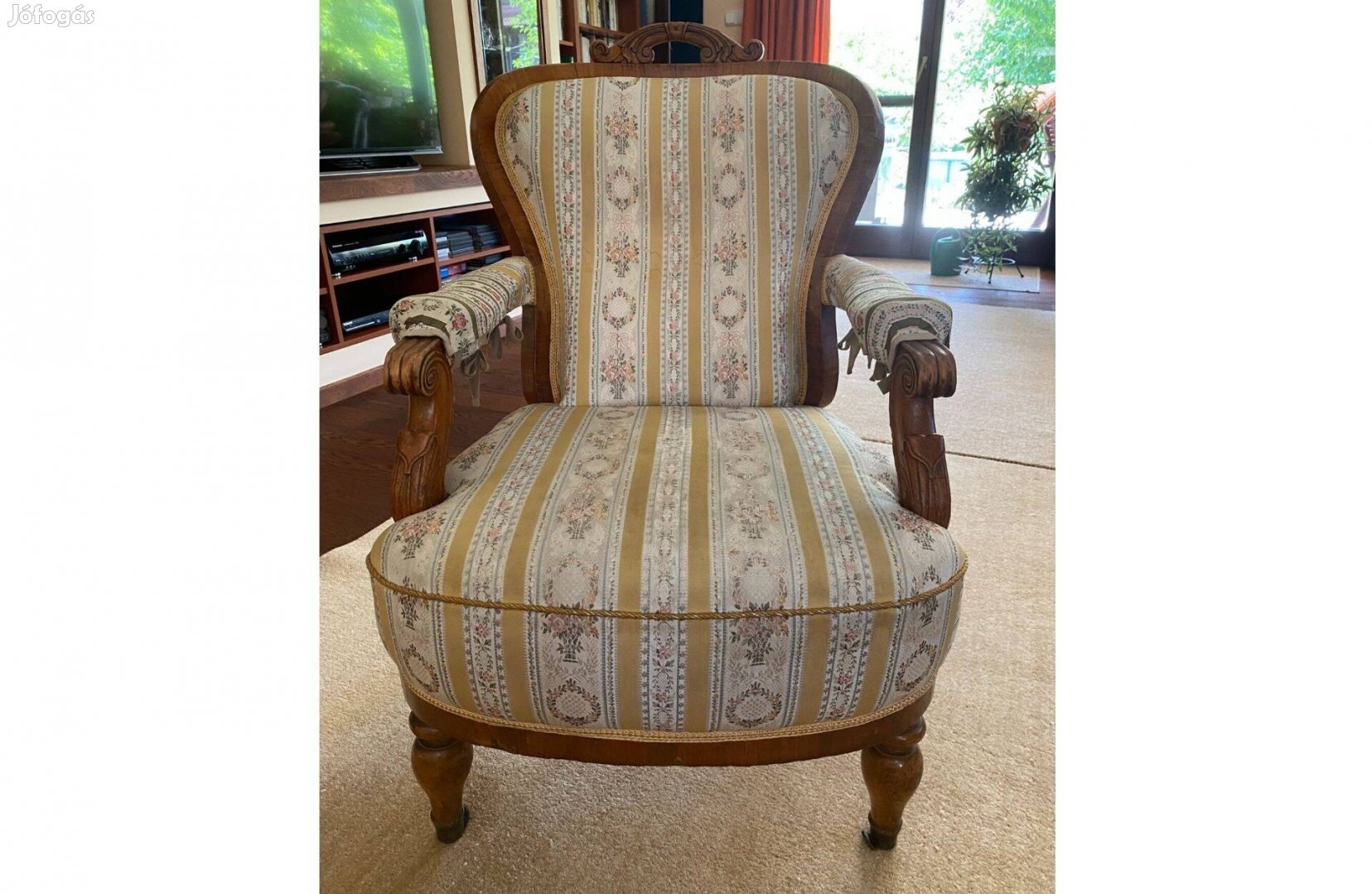 Biedermeier stílusú fotel és székek