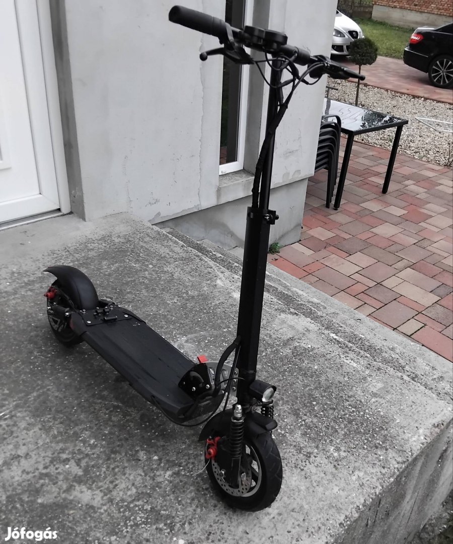 Bigg Speed elektromos roller 