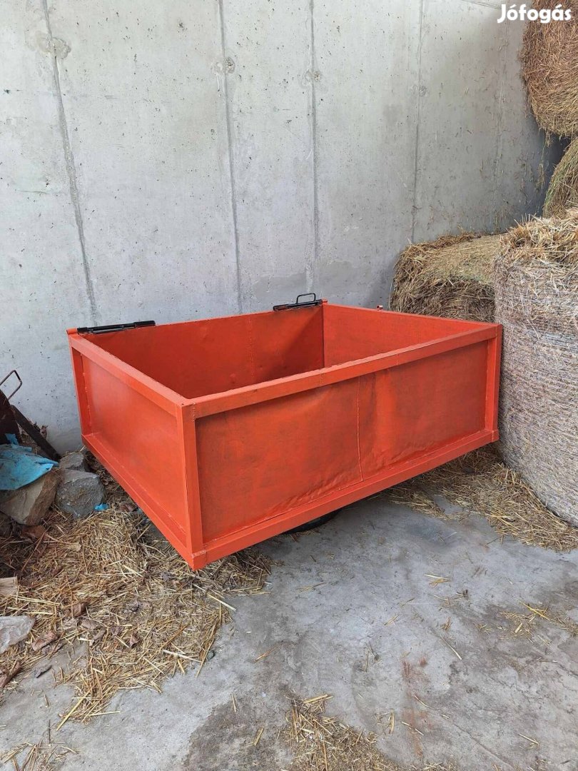 Billenthető Mtz szüretelő Traktor kaloda szállító láda oboz