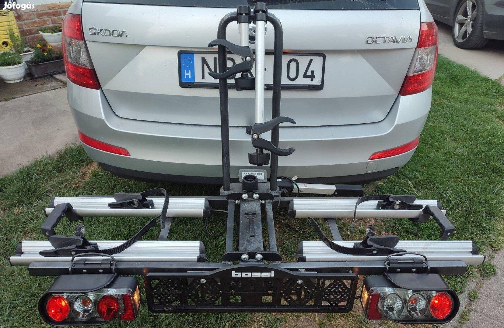 Billenthető e-bike szállító, Bosal kerékpárszállító, 60 kg terhelhetős