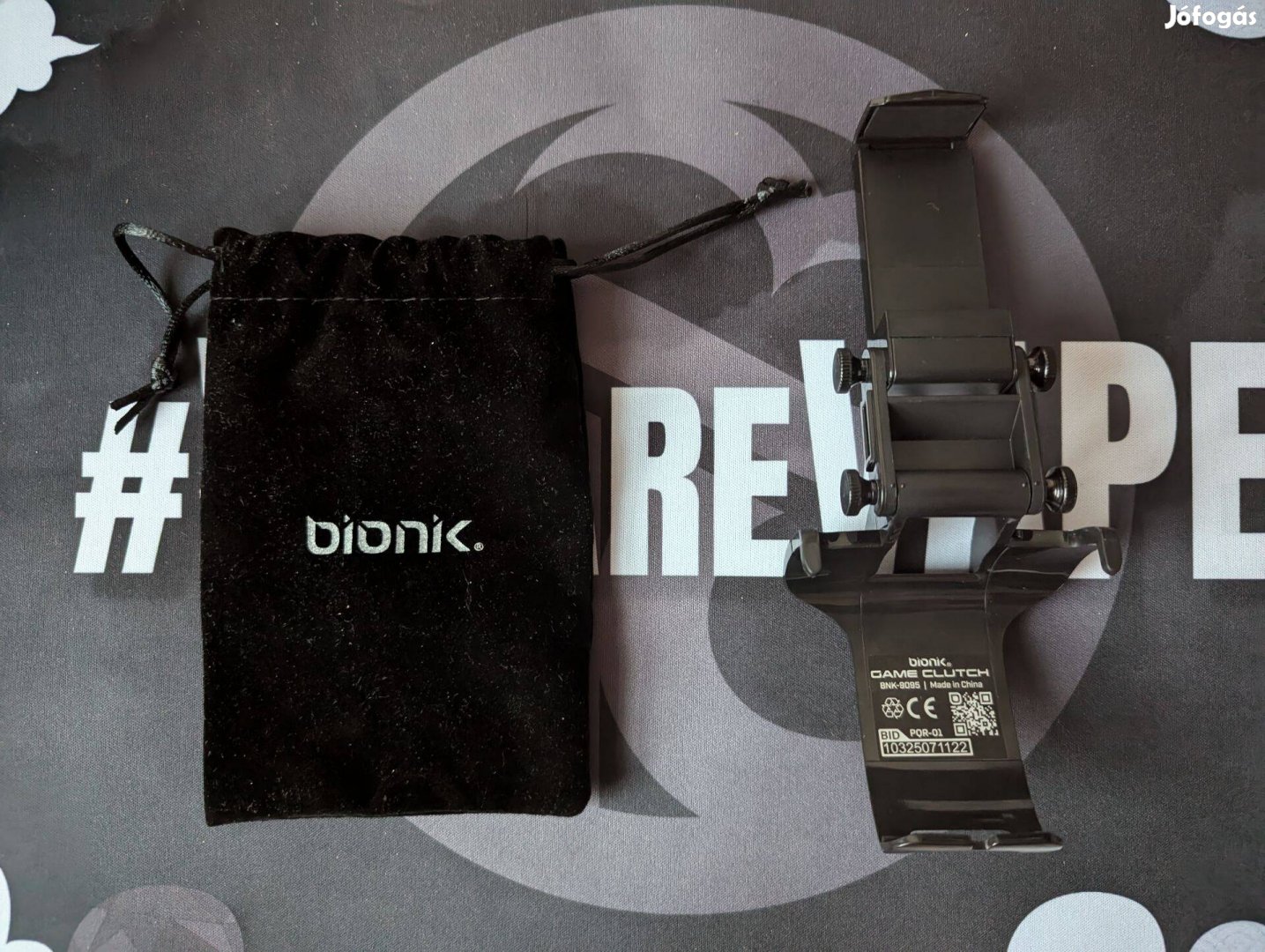 Bionik Game Clutch telefon tartó Dualsense kontrollerhez