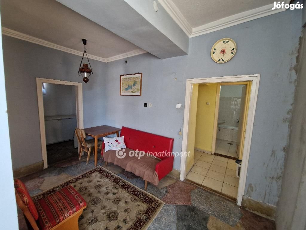 Birii 75 nm-es ház eladó