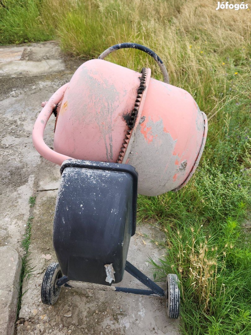 Bisonte BBY120 Betonkeverő