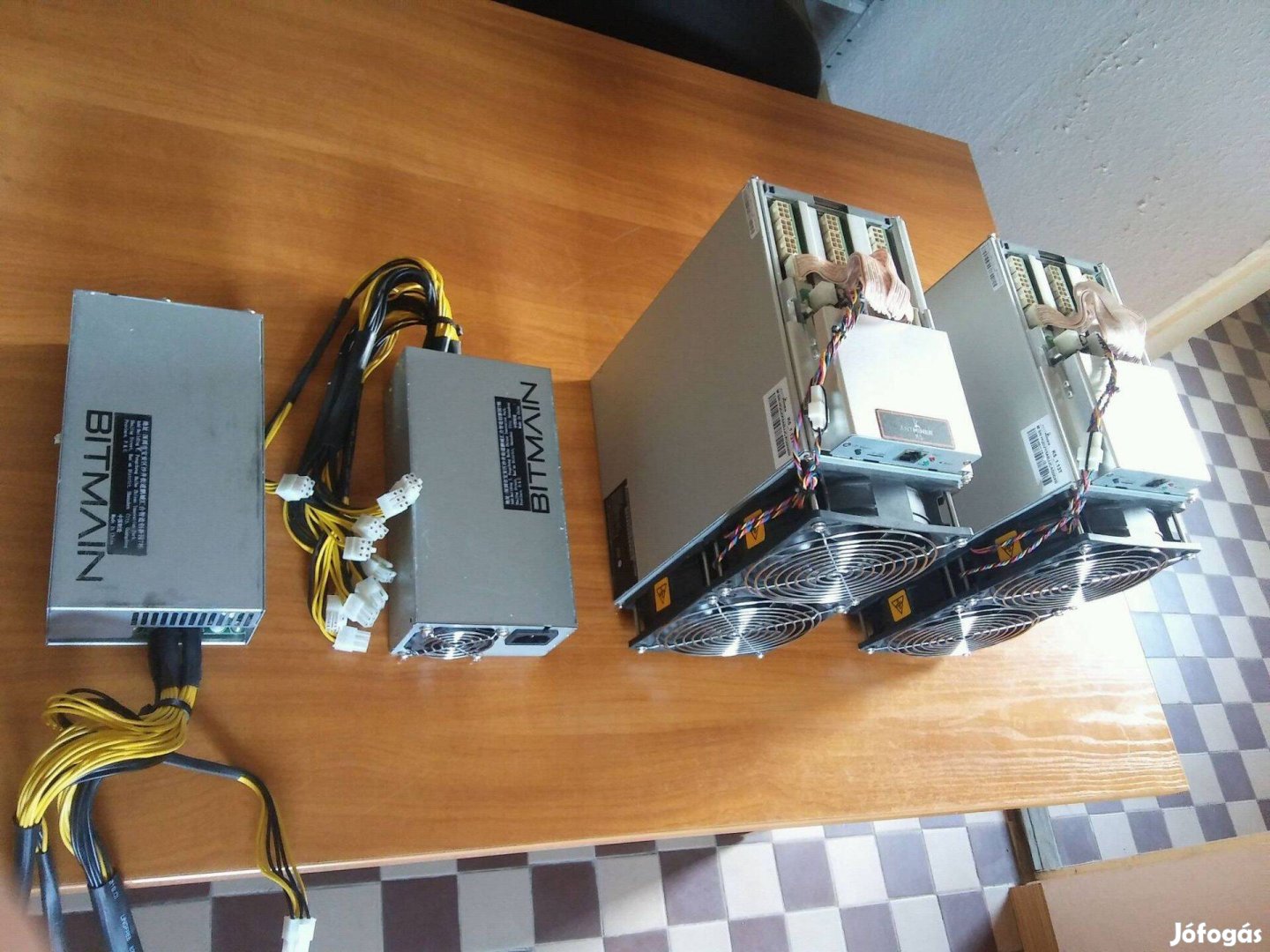 Bitman Antminer K5 eladó!