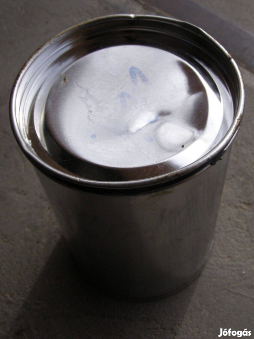 Bitumen fémdobozban, Szurok, 1kg/500 Ft/ fémdoboz