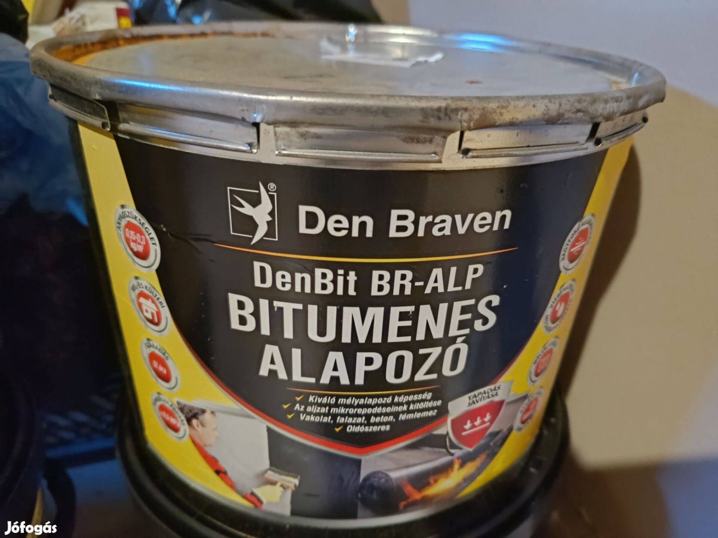 Bitumenes vízszigetelés alapozó,oldószeres,DEN Braven