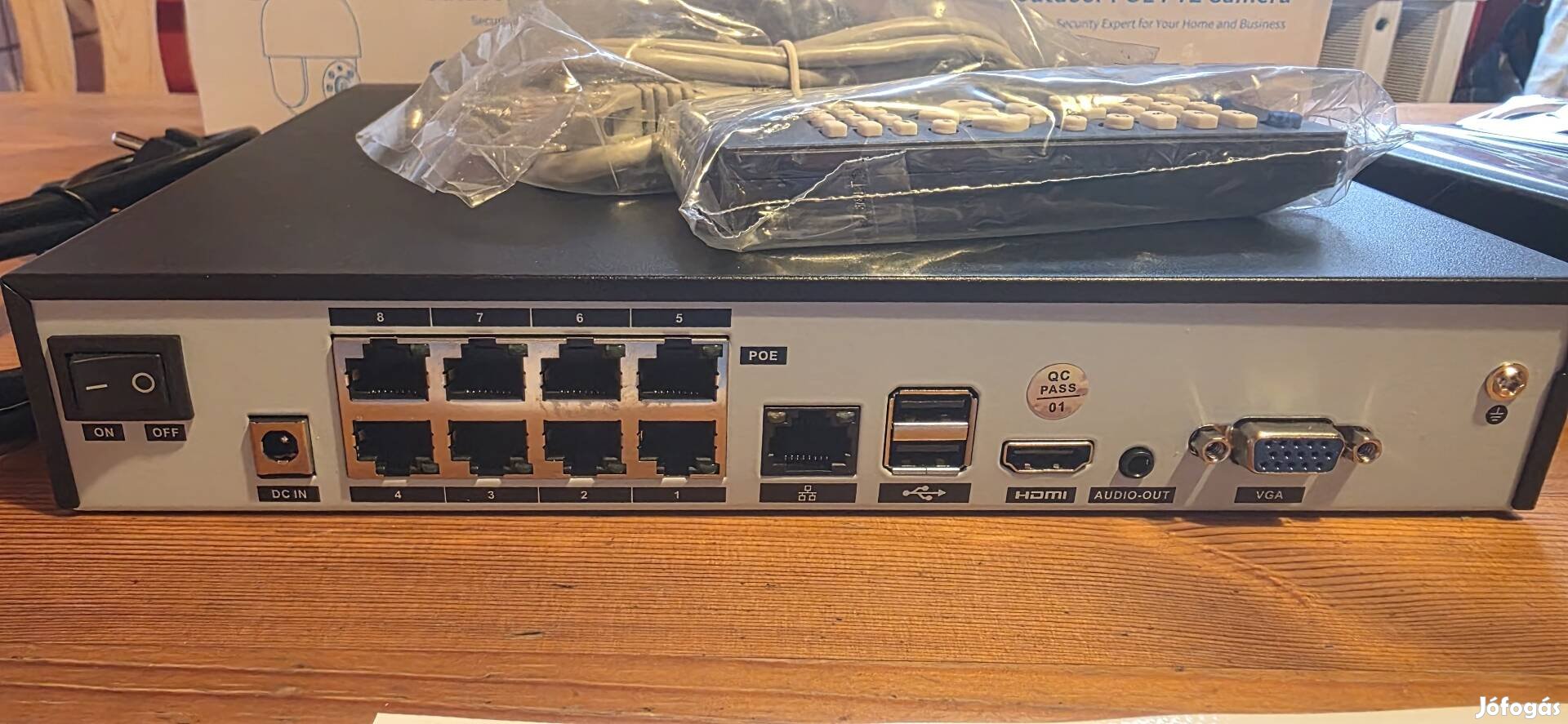 Biztonsági kamera rendszer 4db kamera 4K, 8MP, 8CH