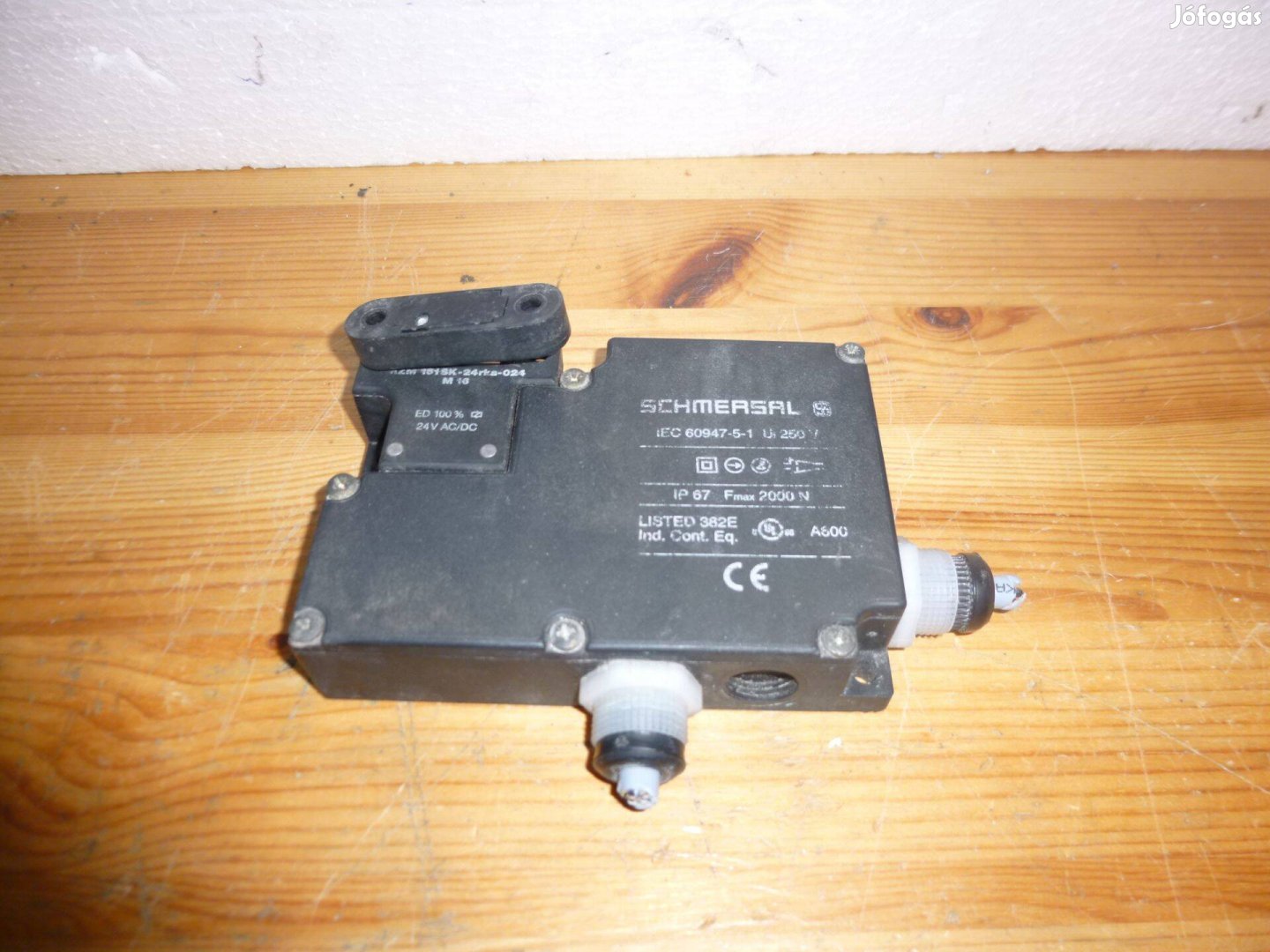 Biztonsági mágnestekercses reteszelő ajtókapcsoló kapcsoló