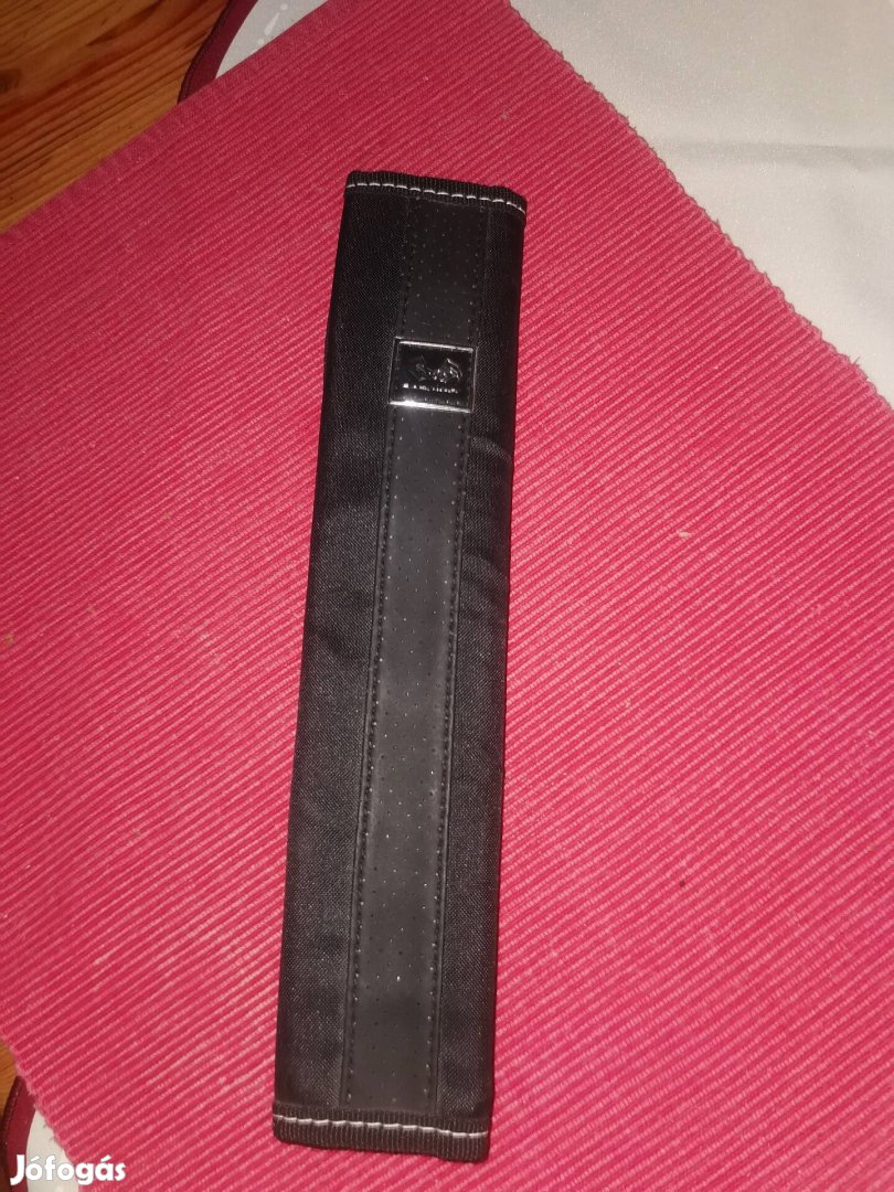 Biztonsági öv párna, védő, 28,5 x 6,5 cm, fekete, velúr, velúrbőr,új