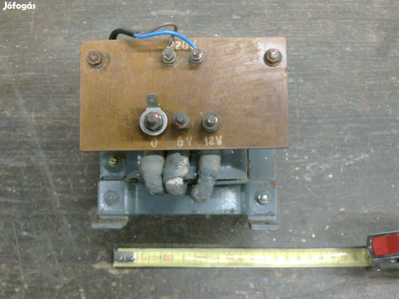 Biztonsági trafó 2 x 6V (12V)