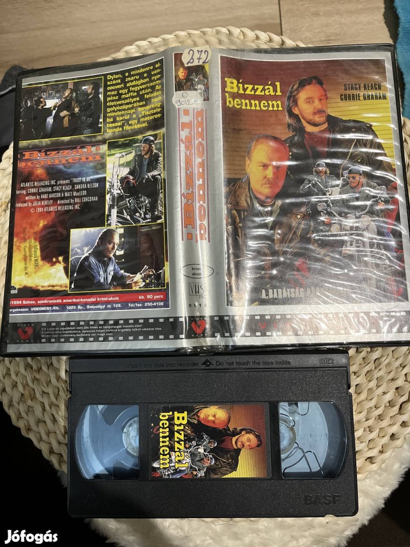 Bizzál bennem vhs