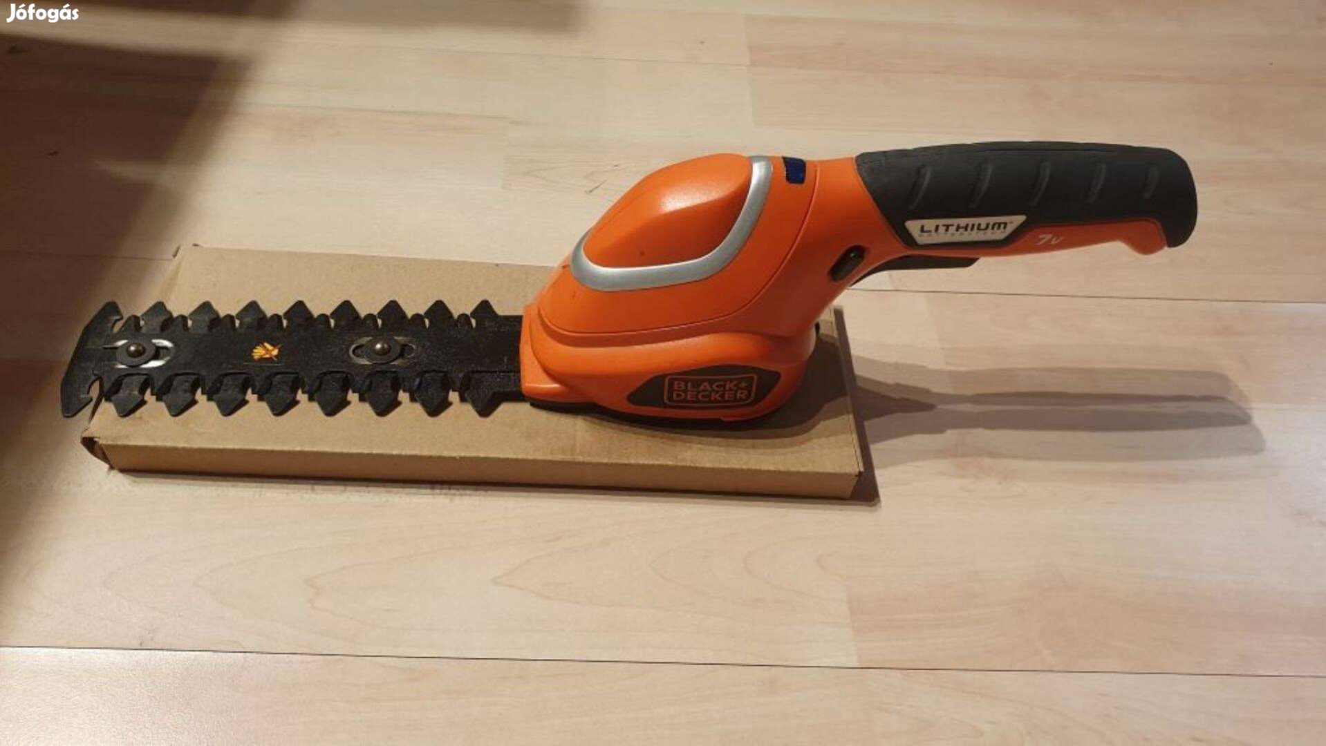 Black Decker GSL700 bokorvágó