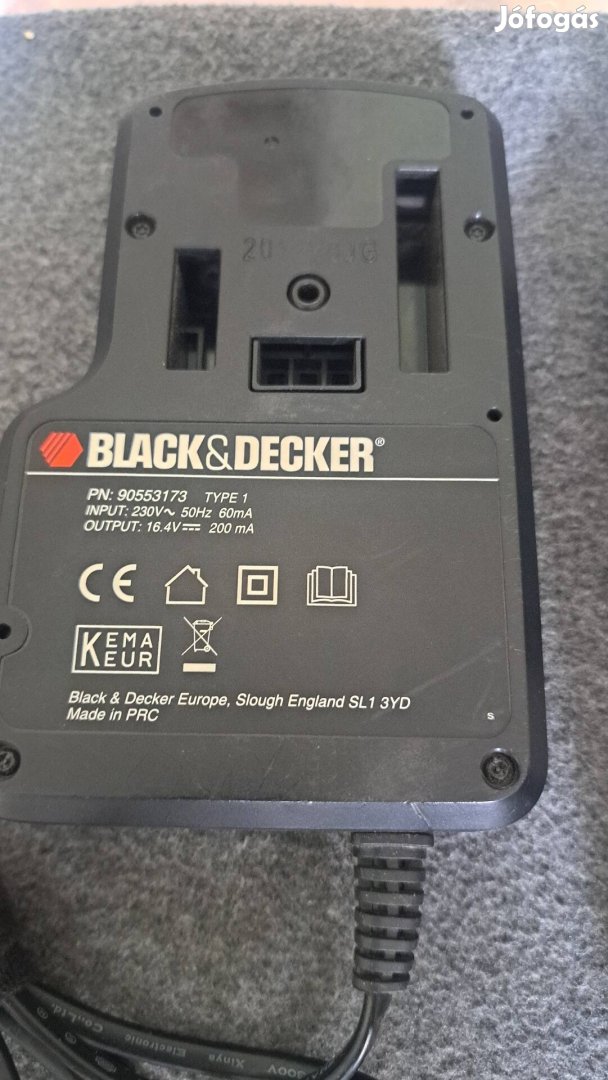 Black Decker Li-ion aksi +töltő