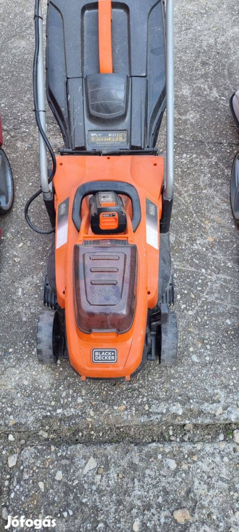 Black&Decker akkumulátoros fűnyíró alkatrésznek