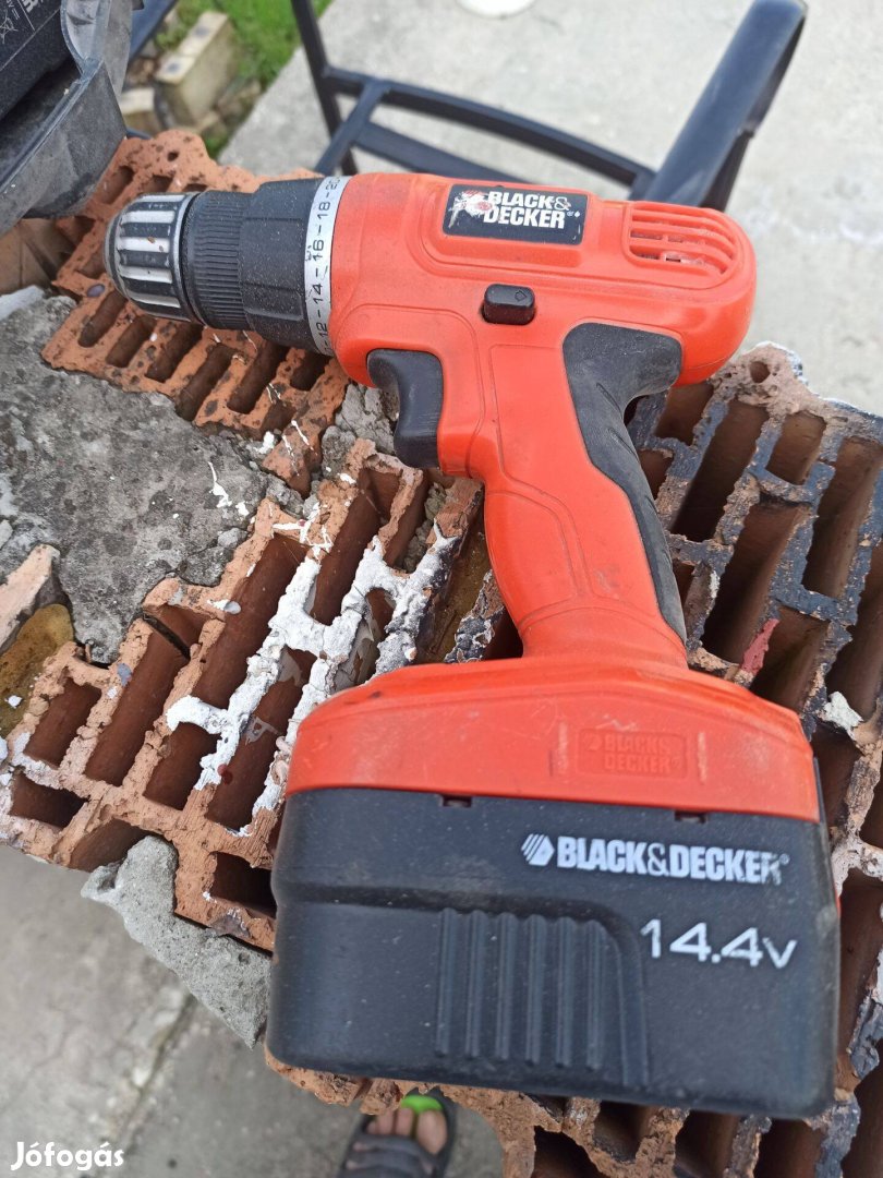Black&Decker aksisfúró