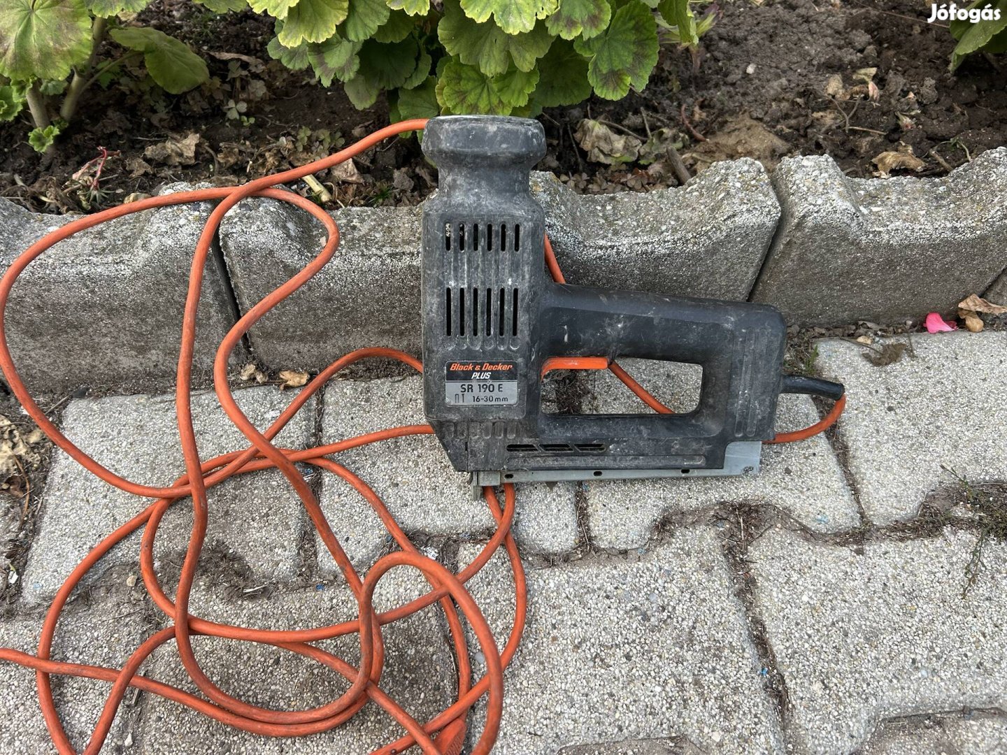 Black&Decker kapocsbelövő 230V