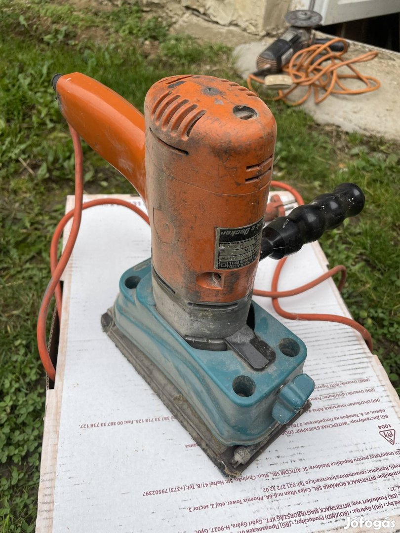 Black&Decker rezgöcsiszoló