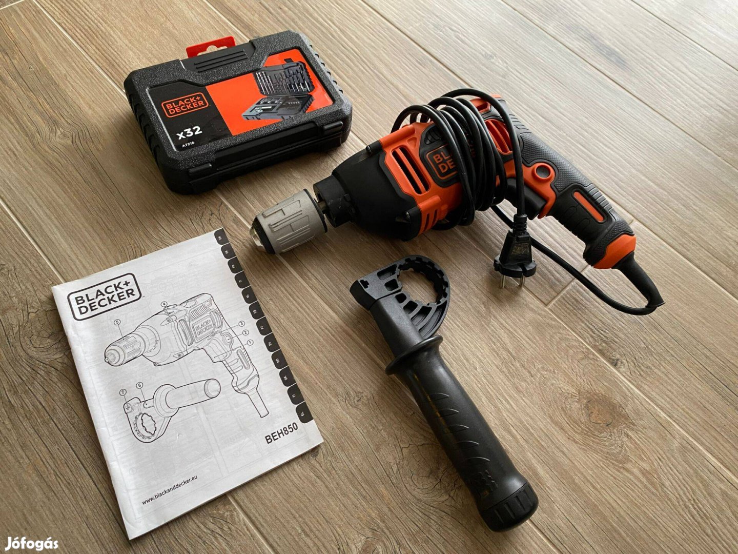 Black&Decker ütvefúró (BEH850)