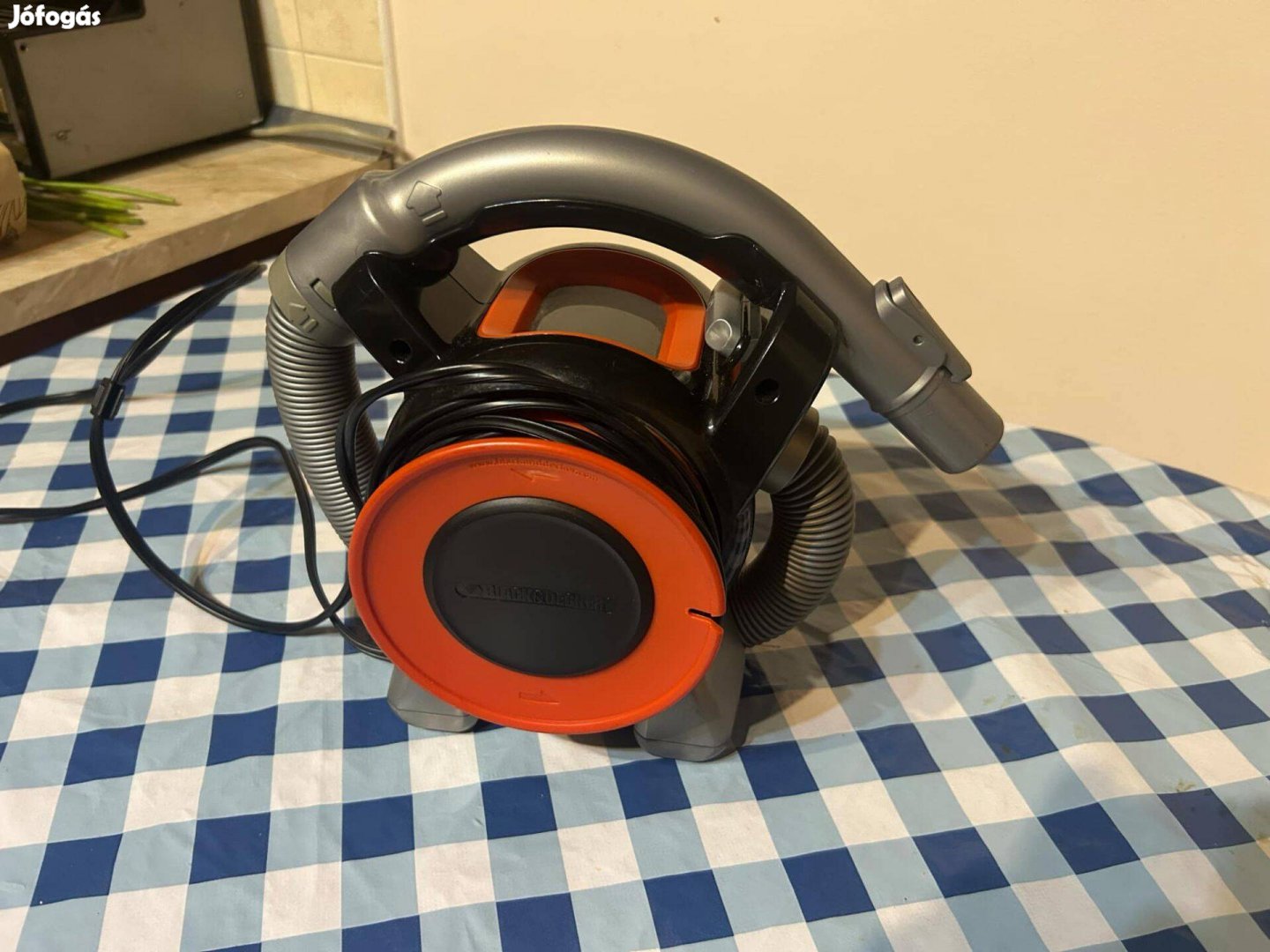 Black & Decker autó porszívó tartozékokkal
