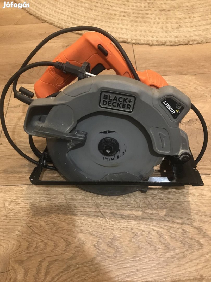 Black & Decker elektromos körfűrész