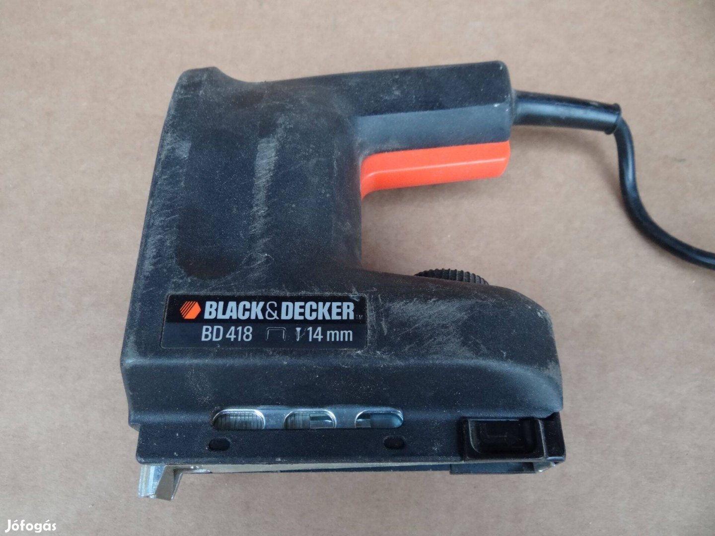 Black & Decker kárpitos tűzőgép