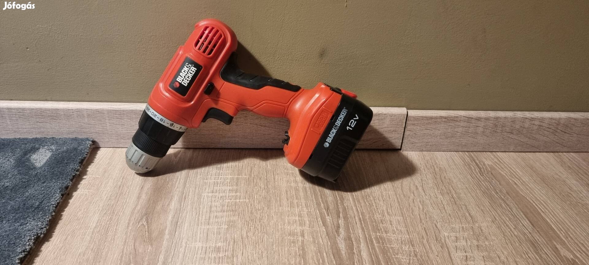 Black and Decker akkus csavarbehajtó 