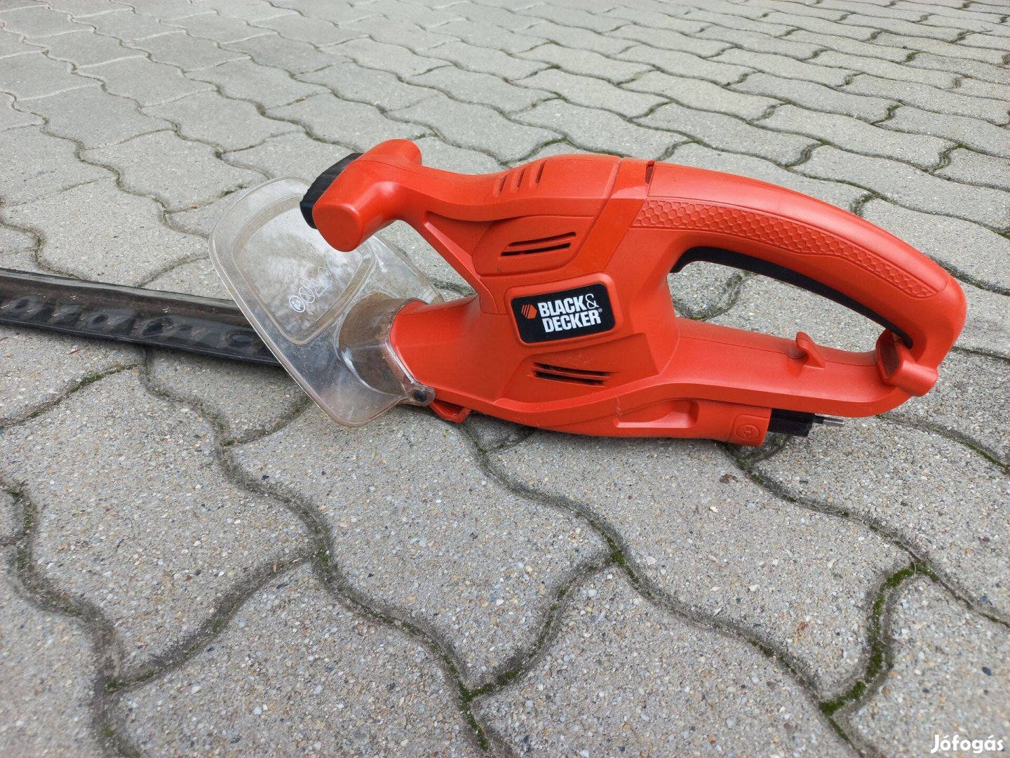 Black and Decker elektromos sövényvágó