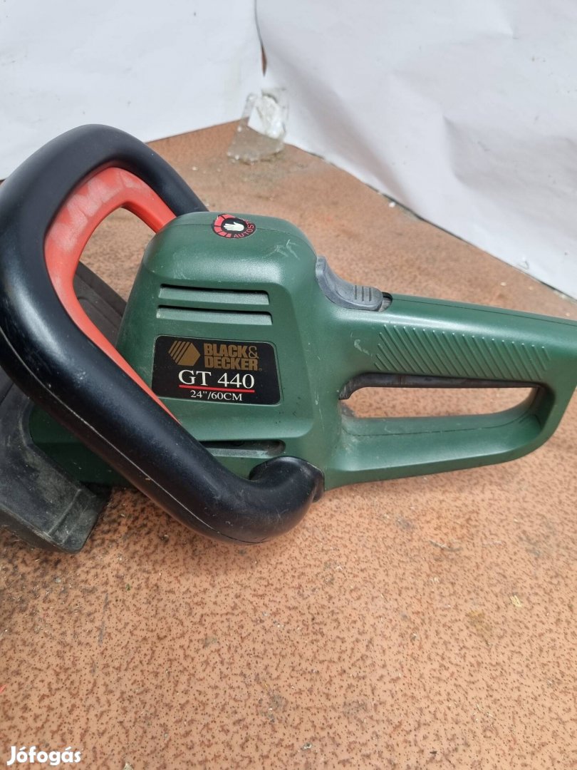 Black and Decker sövényvágó (60 cm)