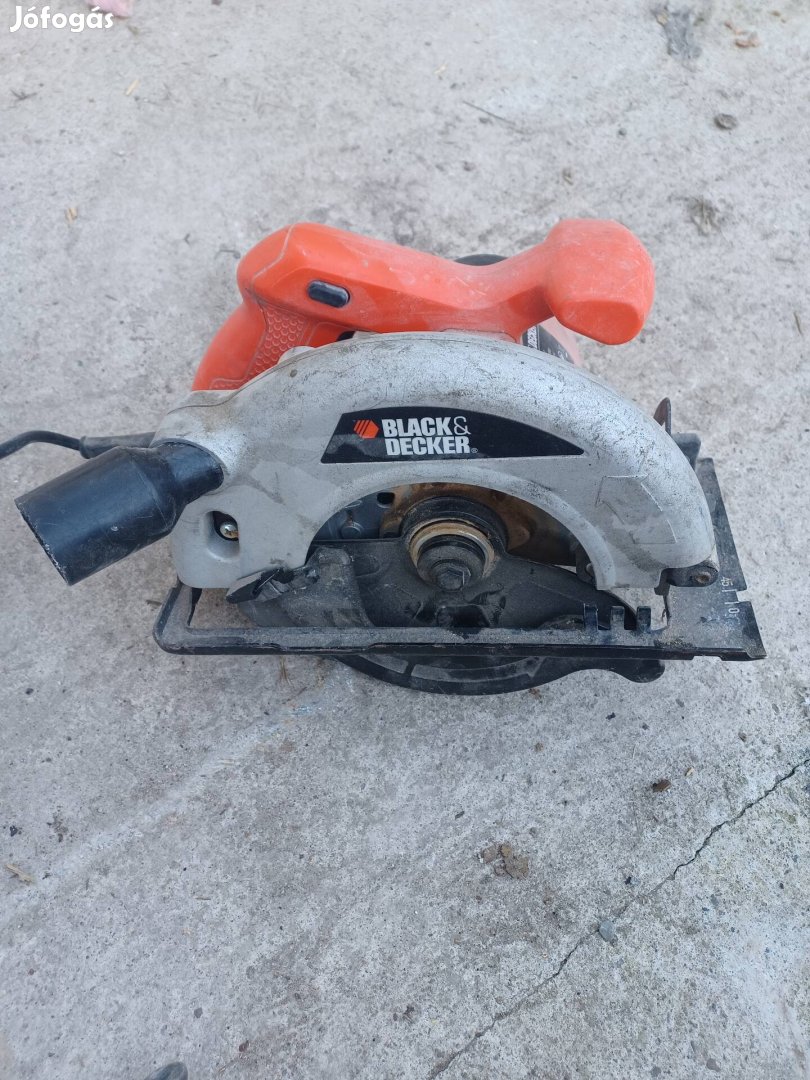 Black and decker körfűrész