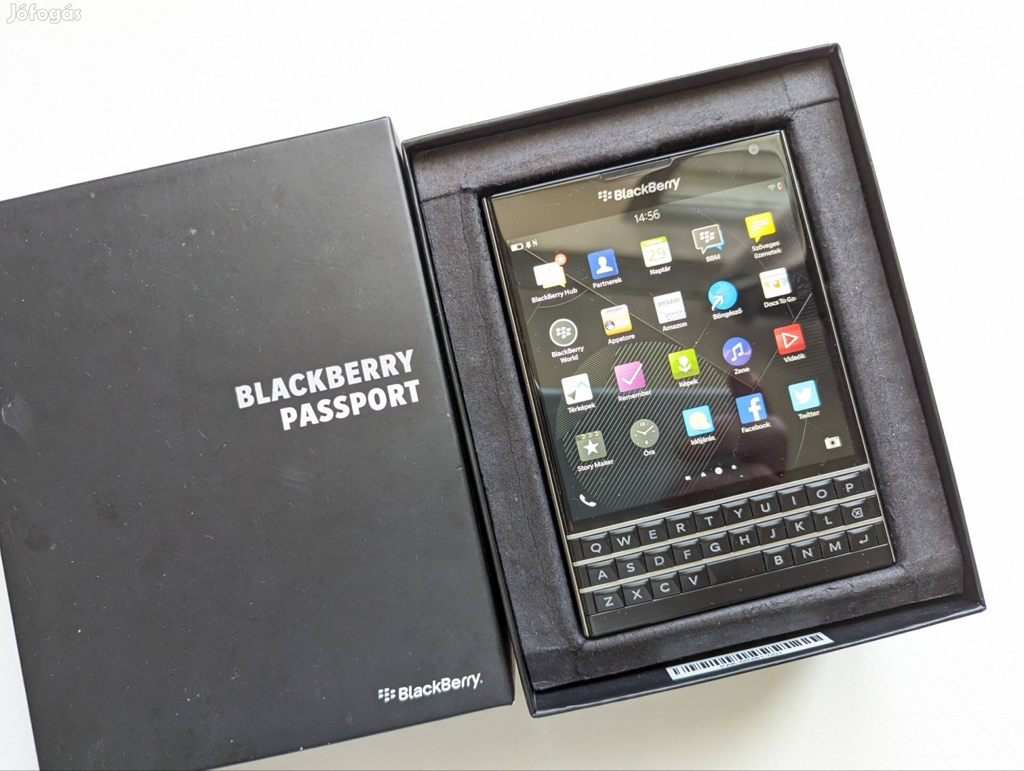 Blackberry Passport 3/32Gb független tartozékok doboz