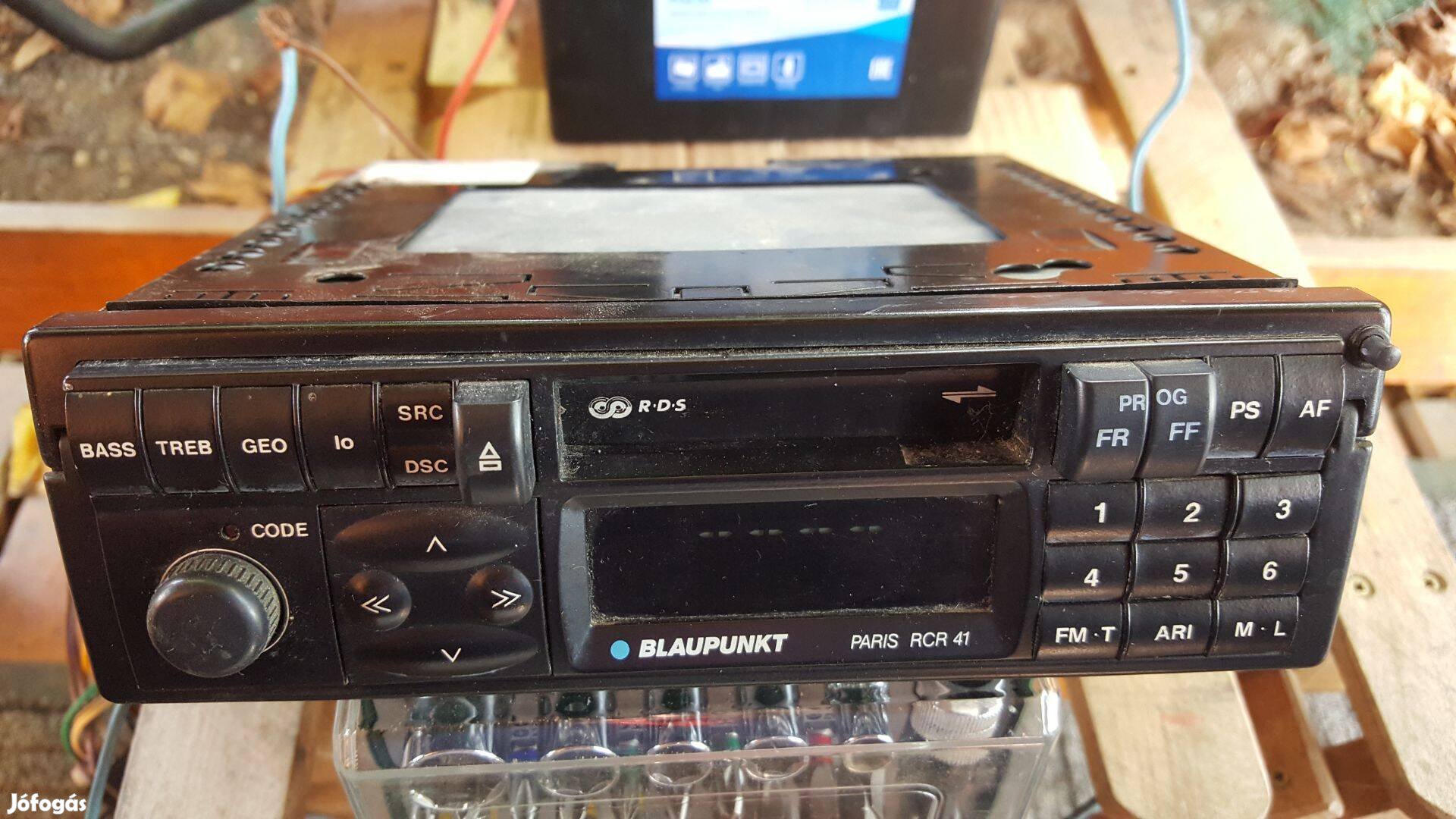 Blaupunkt Paris RCR41 retro autórádió kód nélkül